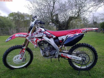 Se vende o se cambia crf 250r mayo 2008
