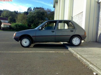 Se vende peugeot 205