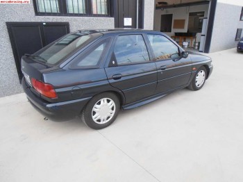 Ford escort 1.8 16v