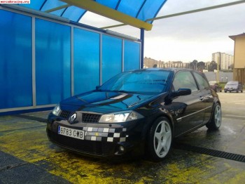 Renault megane sport 225