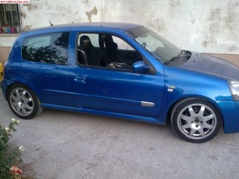 Se vende o se cambio renault clio sport