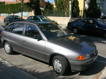 Opel astra f 1.4i gl  se escuchan ofertas 