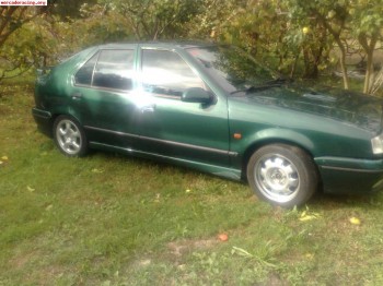 Renault 19 16v fase2 700euros!!