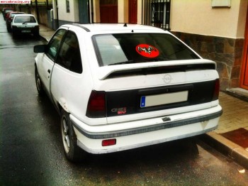 Se vende kadett 16v sin motor