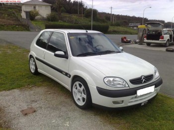 Vendo saxo 16v...impoluto.