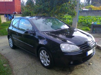 Se vende vw golf serie v