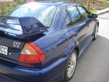 Mitsubishi lancer evolution vi ( rhd volante a la derecha)