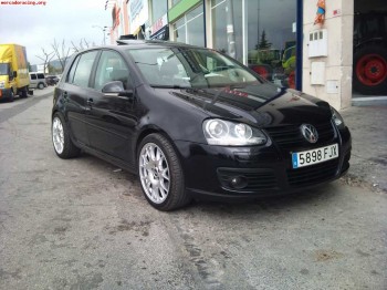 Se vende o se cambia golf v gt 170cv dsg