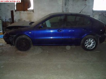 Seat leon tdi 90 cv 78000km con golpe