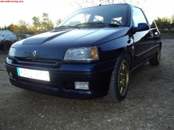 Clio williams 114000km del 94 6800€