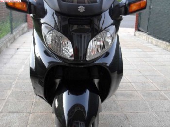 Suzuki burgman 650´02 y gasgas ec 250´03 cambio o vendo