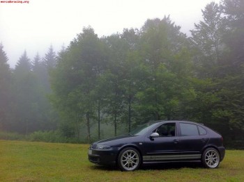 Vendo leon 1.8t perfecto estado. recojo coche hasta 2500/300