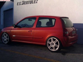 Renault clio sport 182