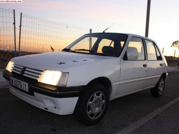 Se vende peugeot 205 lacoste   600€