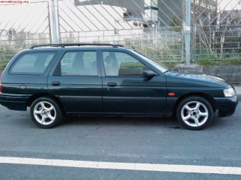  se vende o se cambia ford escort 1.8td 700€