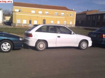 Vendo astra gsi 16v  900e           1.8 16v