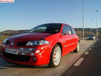Renault megane f1 team r26