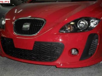 Se vende paragolpes aerodinámico seat leon.
