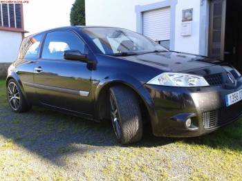 Se vende o cambia por familiar o monovolumen