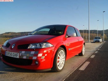 Renault megane f1 team r26