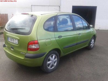 Megane,vendo o cambio por familiar o monovolumen.