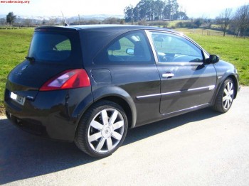 Se vende o se cambia megane sport