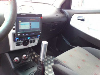 Se vende o cambia seat cordoba 