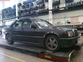 Mercedes 190 2.5-16 204cv