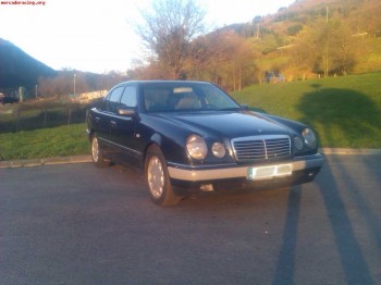 Mercedes e300 td elegance,(motor nuevo)