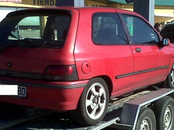 Clio 16v 1500€ negociables