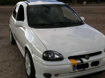 Opel corsa b gsi 143cv
