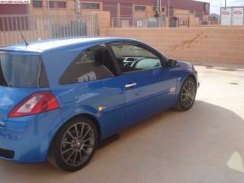 Megane f1 team.   vendo / cambio