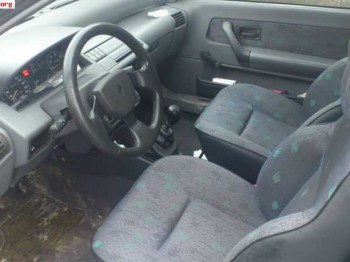 Se vende renault clio 1.7 600e neg.