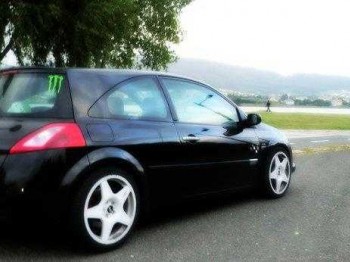 Renault megane sport 225