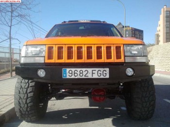 Jeep grand cherokee impresionante  big foot