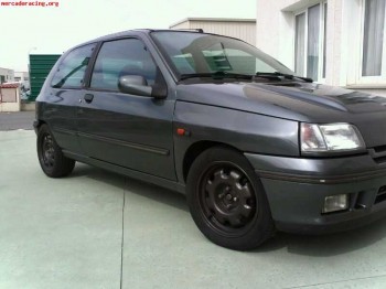 Clio 16v se vende o cambia