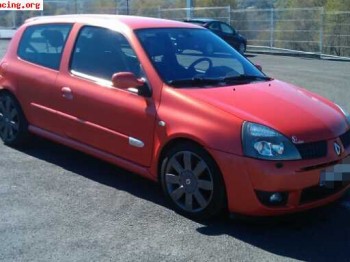 Renault clio sport 182