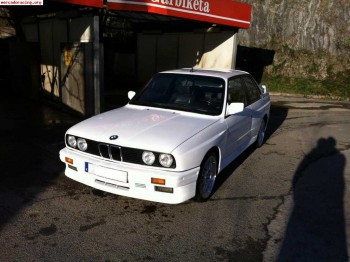 Bmw m3 e30 12999€