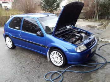 Se vende o se cambia saxo vts!