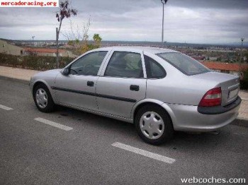 Se vende o se cambia opel vectra 1.6 16v 100cv