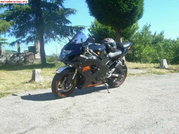 Suzuki gsxr 600 del 2005 acepto coche
