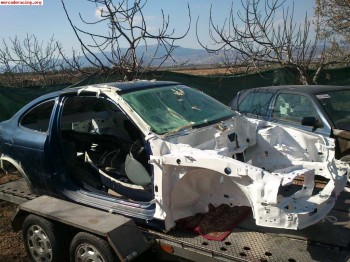 Se vend material megane coupe 2000 16v