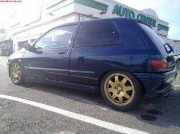 Un 16valvulilla, guerrillero.