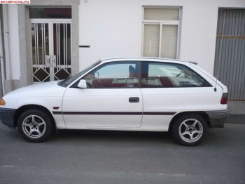Opel astra 850€