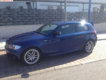 Cambio o vendo bmw 120d pack m 
