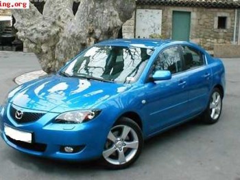 Mazda 3 2.0 150cv azul electrico 60.000km