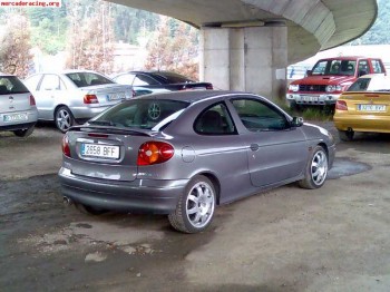 Renault megane coupe 1.6 16 v 2000€