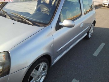 Clio sport 3.500 euros(cambio)