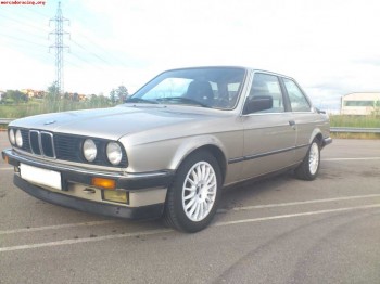 Bmw e30 320i