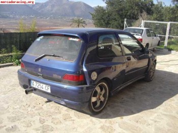 Clio 16v ancho 2000€
